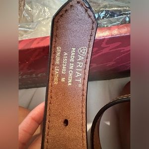 Ariat belt
